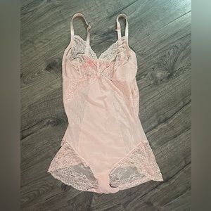 Spanx Spotlight on Lace bodysuit L